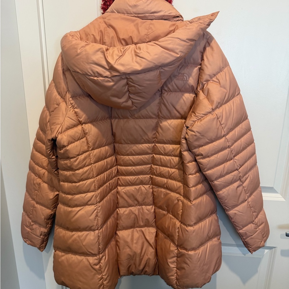 The North Face Women's Puffer Jacket - Rose Tan - Picture 2 of 2